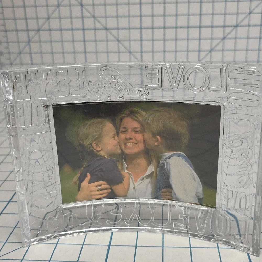 Cristal d' Arques Crystal Petals 24% Crystal Photo Frame, LOVE, 8.5 X 6.5 NIB